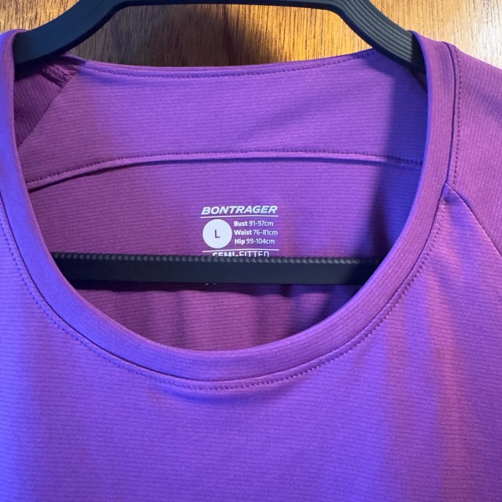 Bontrager top - Picture 2 of 7